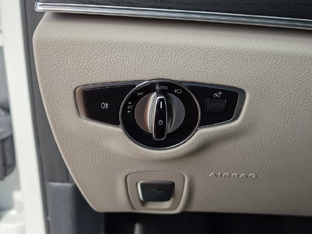 Used 2021 Mercedes-Benz E 350 Sedan image 30