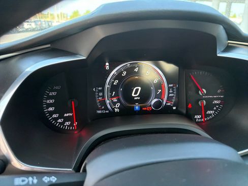 Used 2019 Chevrolet Corvette Stingray Coupe w/ 1LT RWD image 15