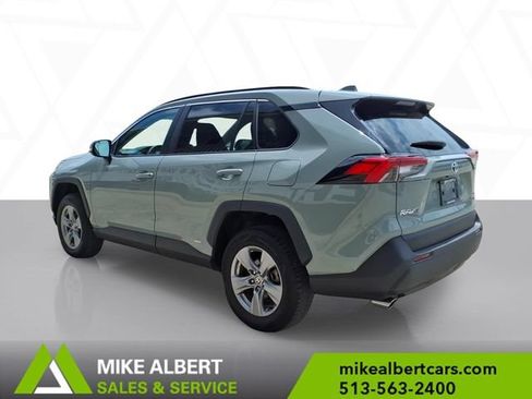 Used 2023 Toyota RAV4 XLE AWD/4WD image 5