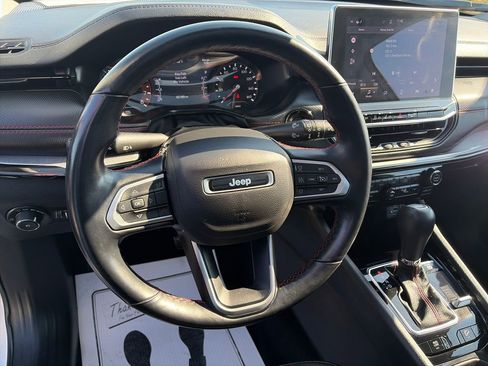 Used 2022 Jeep Compass Trailhawk w/ Sun and Sound Group image 22