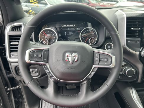 New 2026 RAM 1500 4x4 Crew Cab image 17