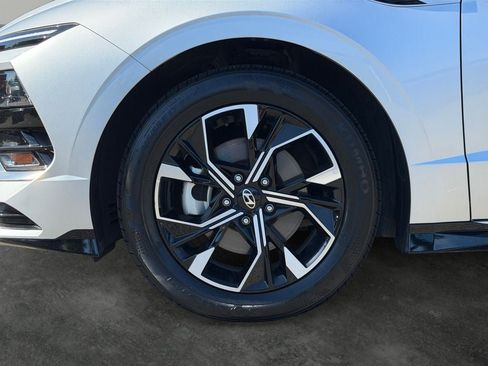 Used 2025 Hyundai Sonata SEL FWD image 4