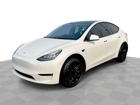 Used 2021 Tesla Model Y Long Range AWD/4WD image 1