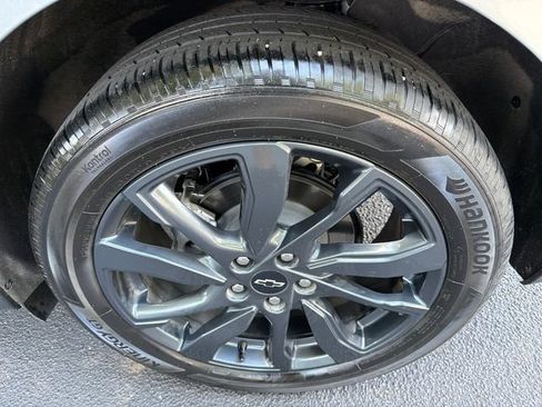 Used 2023 Chevrolet Equinox RS w/ RS Leather Package FWD image 20