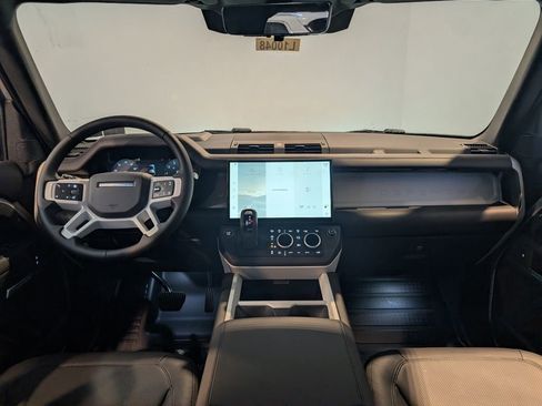 New 2026 Land Rover Defender 110 X-Dynamic SE image 13