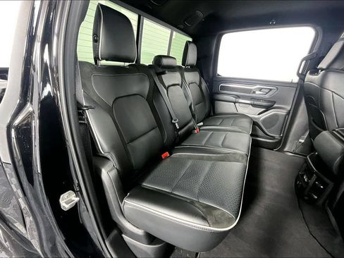 Used 2025 RAM 1500 Laramie AWD/4WD image 27