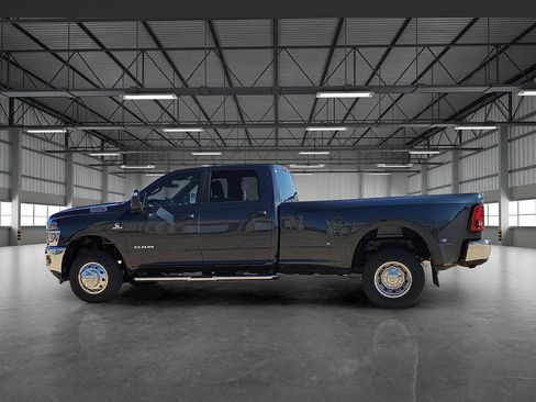 New 2026 RAM 3500 Lone Star image 2
