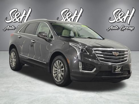Used 2018 Cadillac XT5 Luxury image 2