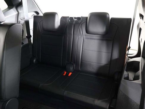 Used 2020 Volkswagen Tiguan SE R-Line FWD image 37