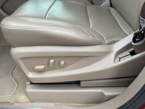 Used 2017 Chevrolet Suburban Premier RWD image 8