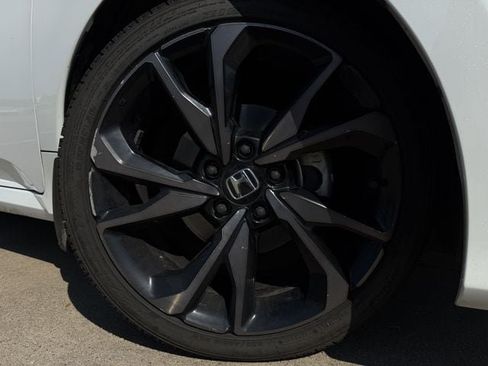 Used 2021 Honda Civic Sport image 8