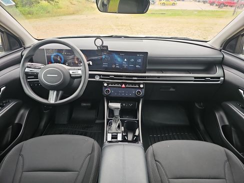 Used 2025 Hyundai Tucson SEL AWD/4WD image 19