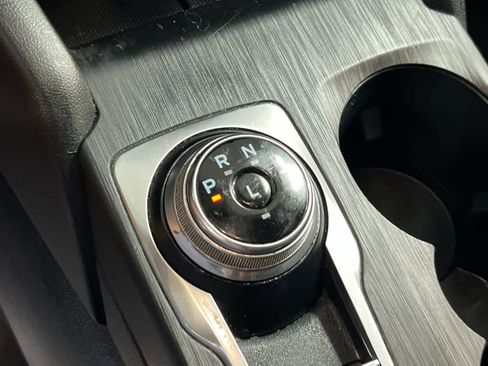 Used 2020 Ford Escape S image 21