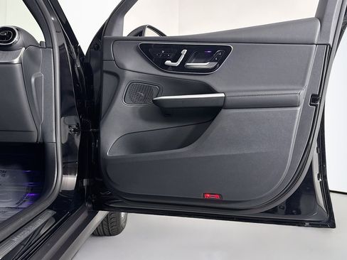 Certified 2025 Mercedes-Benz GLC 300 image 23