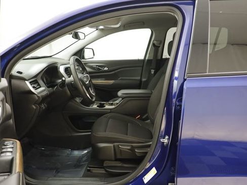 Certified 2023 GMC Acadia SLE w/ Elevation Edition image 6