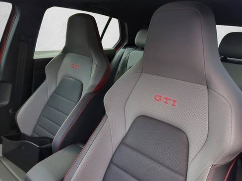 Used 2024 Volkswagen GTI SE FWD image 18