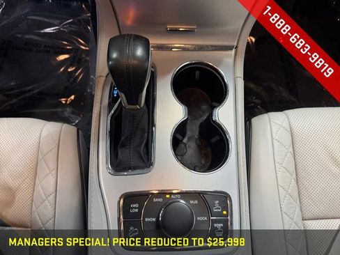 Used 2020 Jeep Grand Cherokee Summit image 16