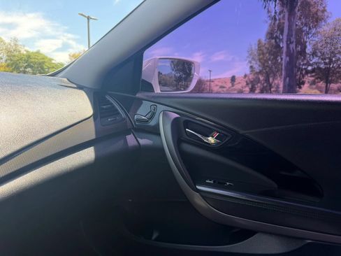 Used 2016 Hyundai Azera Limited FWD image 29