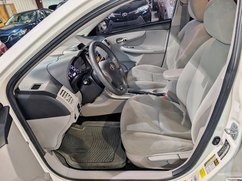 Used 2012 Toyota Corolla LE image 14