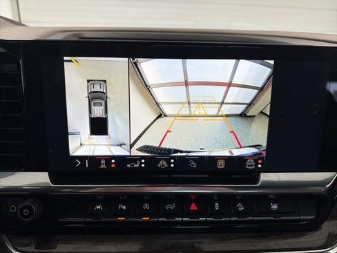 Used 2024 Chevrolet Silverado 1500 LTZ w/ LTZ Convenience Package II image 15