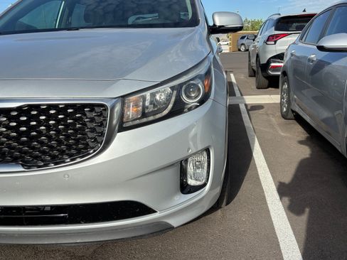 Used 2018 Kia Sedona SX FWD image 8