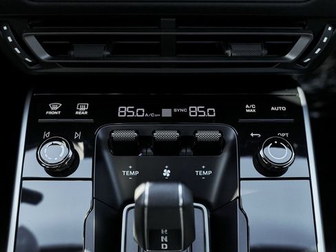 Used 2024 Porsche 911 Turbo image 56