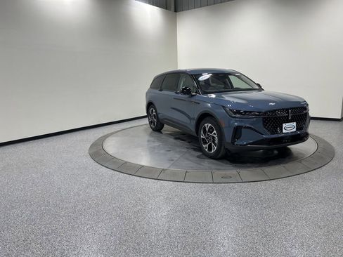 New 2026 Lincoln Nautilus Premier w/ Equipment Group 102A image 8