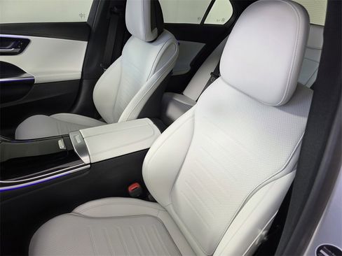 Used 2025 Mercedes-Benz C 300 C 300 image 11