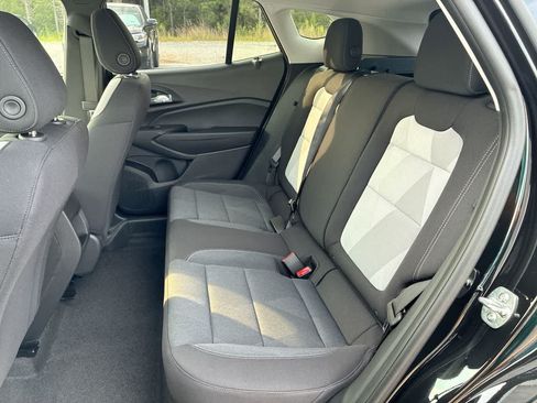New 2026 Chevrolet Trax LS w/ LS Convenience Package FWD image 22