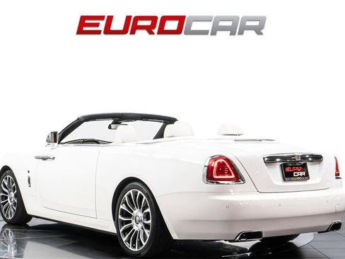 Used 2018 Rolls-Royce Dawn image 4