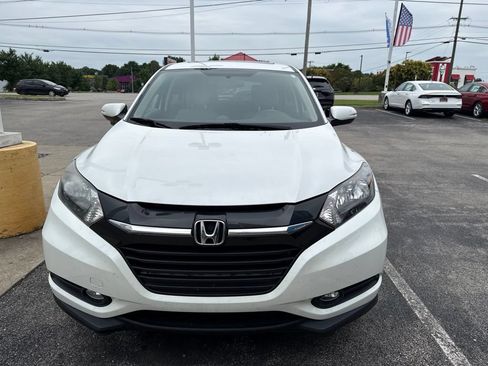 Used 2016 Honda HR-V EX image 2
