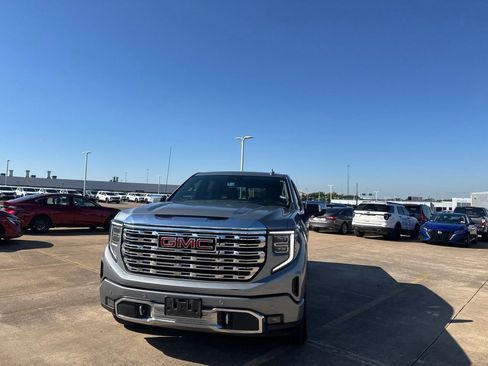 Used 2023 GMC Sierra 1500 Denali AWD/4WD image 4