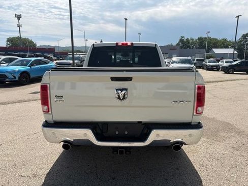Used 2016 RAM 1500 Laramie w/ Convenience Group AWD/4WD image 4