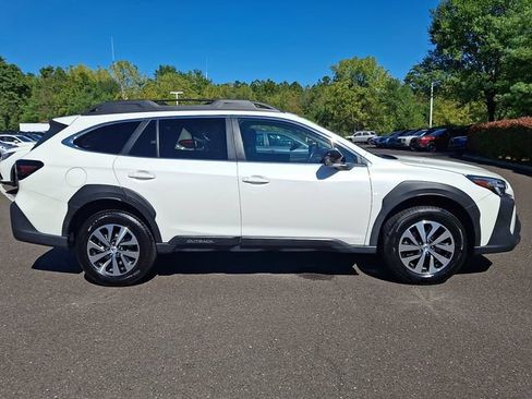 Certified 2024 Subaru Outback Premium AWD/4WD image 7