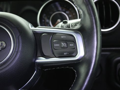 Used 2021 Jeep Wrangler Unlimited Sahara image 20