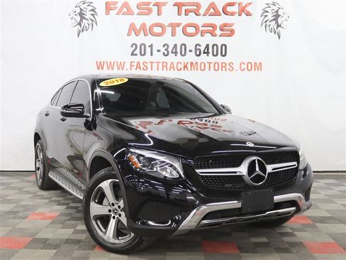 Used 2018 Mercedes-Benz GLC 300 4MATIC Coupe image 3