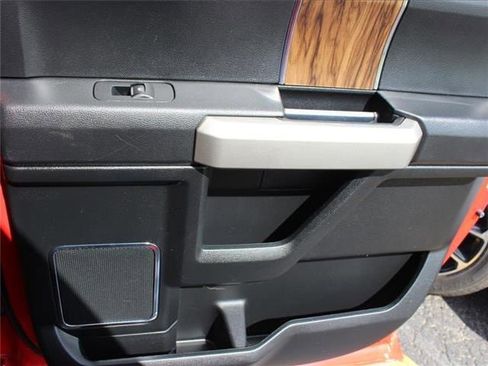 Used 2018 Ford F150 Lariat image 39