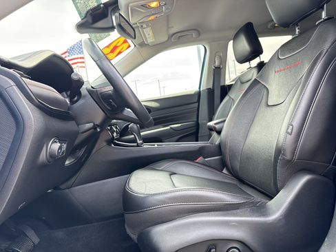 Used 2022 Jeep Compass Trailhawk w/ Trailhawk Elite Group AWD/4WD image 16