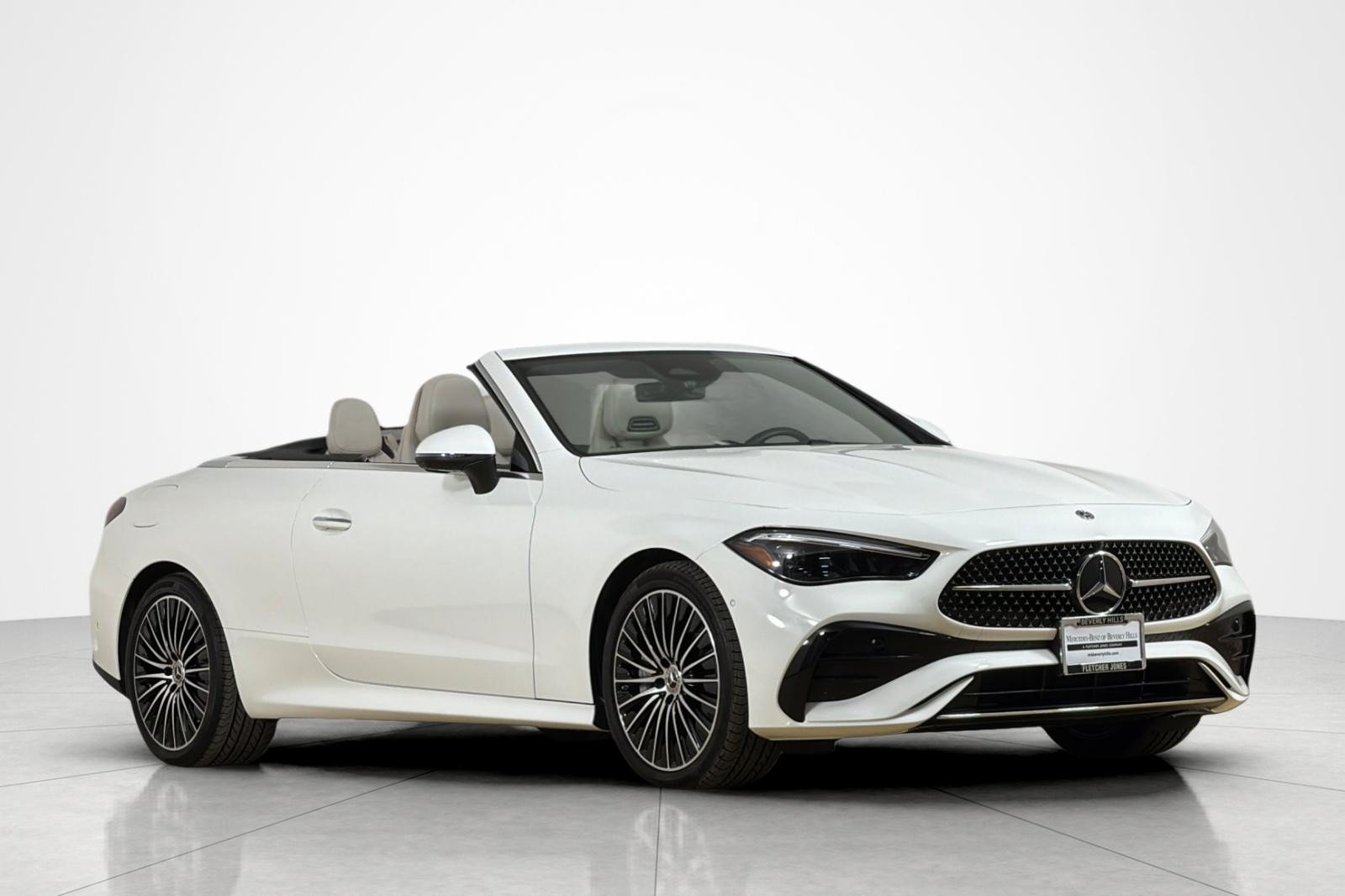 Used 2026 Mercedes-Benz CLE 450 4MATIC Cabriolet image 7