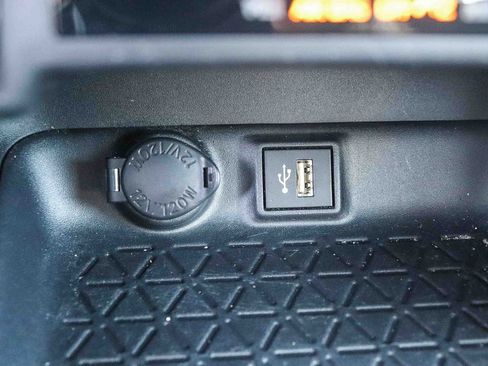 Used 2024 Toyota RAV4 XLE FWD image 23