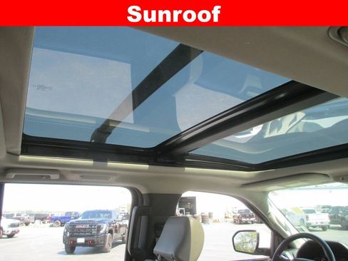 Used 2020 Ford Expedition Max XLT w/ Equipment Group 202A AWD/4WD image 15