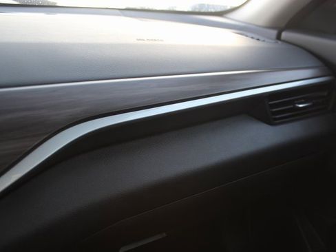 Used 2025 Nissan Altima 2.5 SV image 22