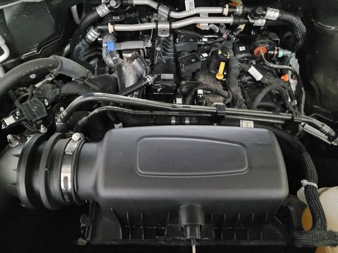 Used 2024 Ford Explorer XLT w/ Equipment Group 202A image 30