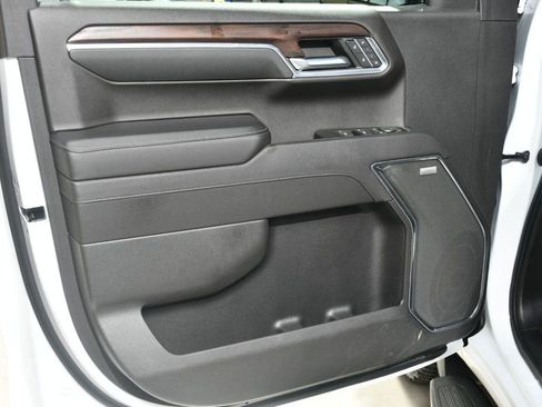 Used 2023 GMC Sierra 1500 SLT w/ SLT Premium Package image 23