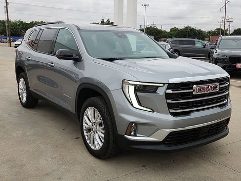 Used 2026 GMC Acadia Elevation w/ Elevation Premium Package AWD/4WD image 4