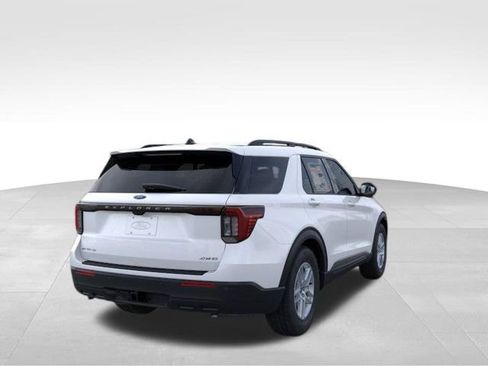 New 2026 Ford Explorer Active image 9