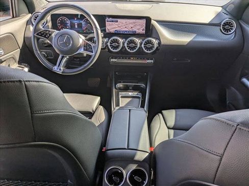 Used 2025 Mercedes-Benz GLA 250 image 19
