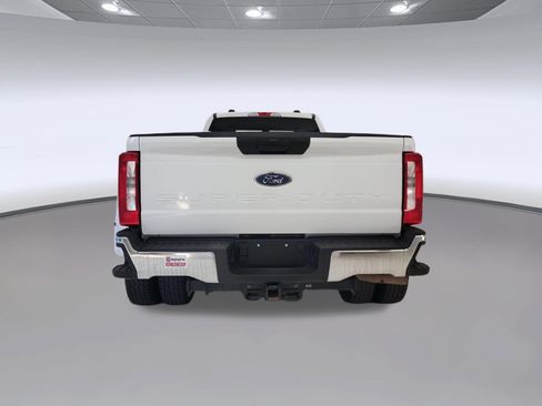 Used 2025 Ford F350 XLT w/ FX4 Off-Road Package AWD/4WD image 8