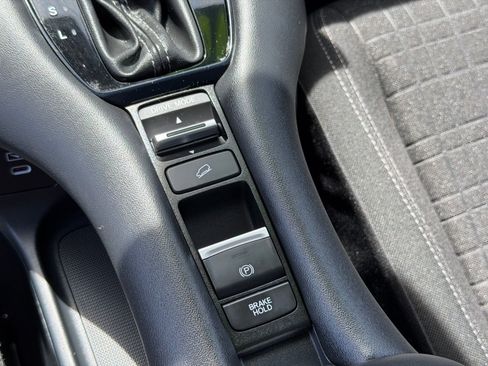 Used 2024 Honda HR-V LX image 21