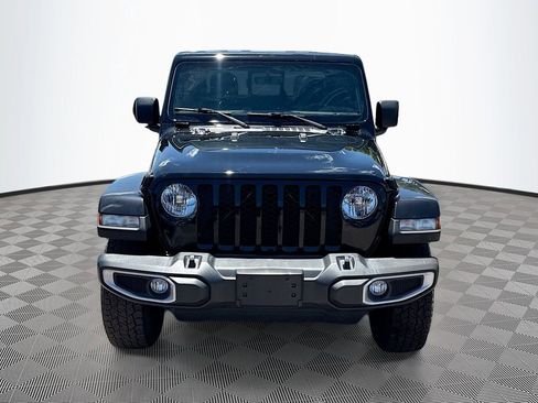 Used 2022 Jeep Gladiator Sport AWD/4WD image 2